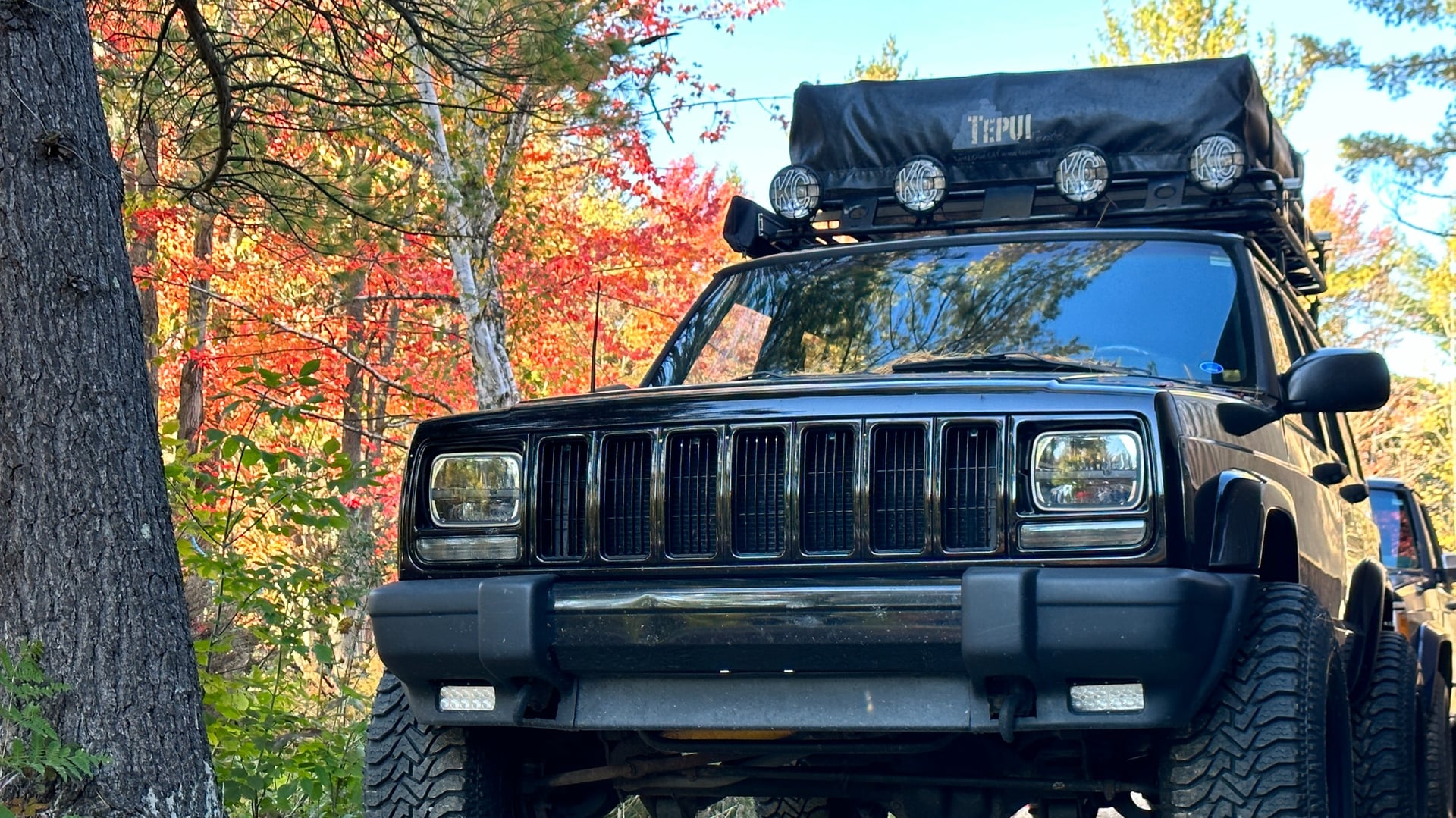 1999 Jeep Cherokee XJ on Azzy Design Works parts