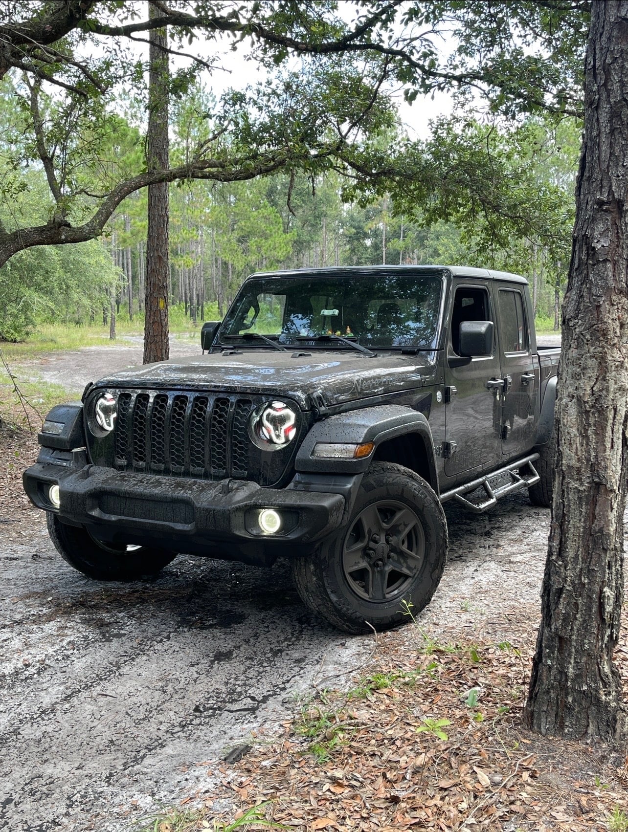 2020 Jeep Gladiator JT on Bunker Indust parts