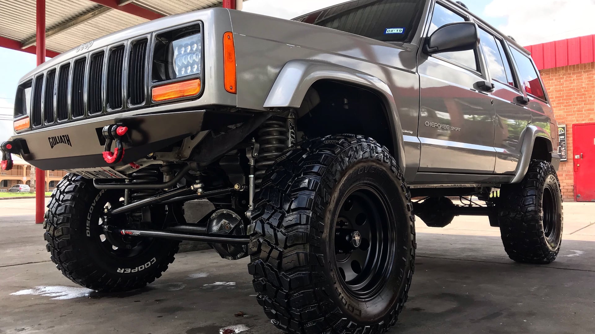 2000 Jeep Cherokee XJ on Azzy's Designs parts