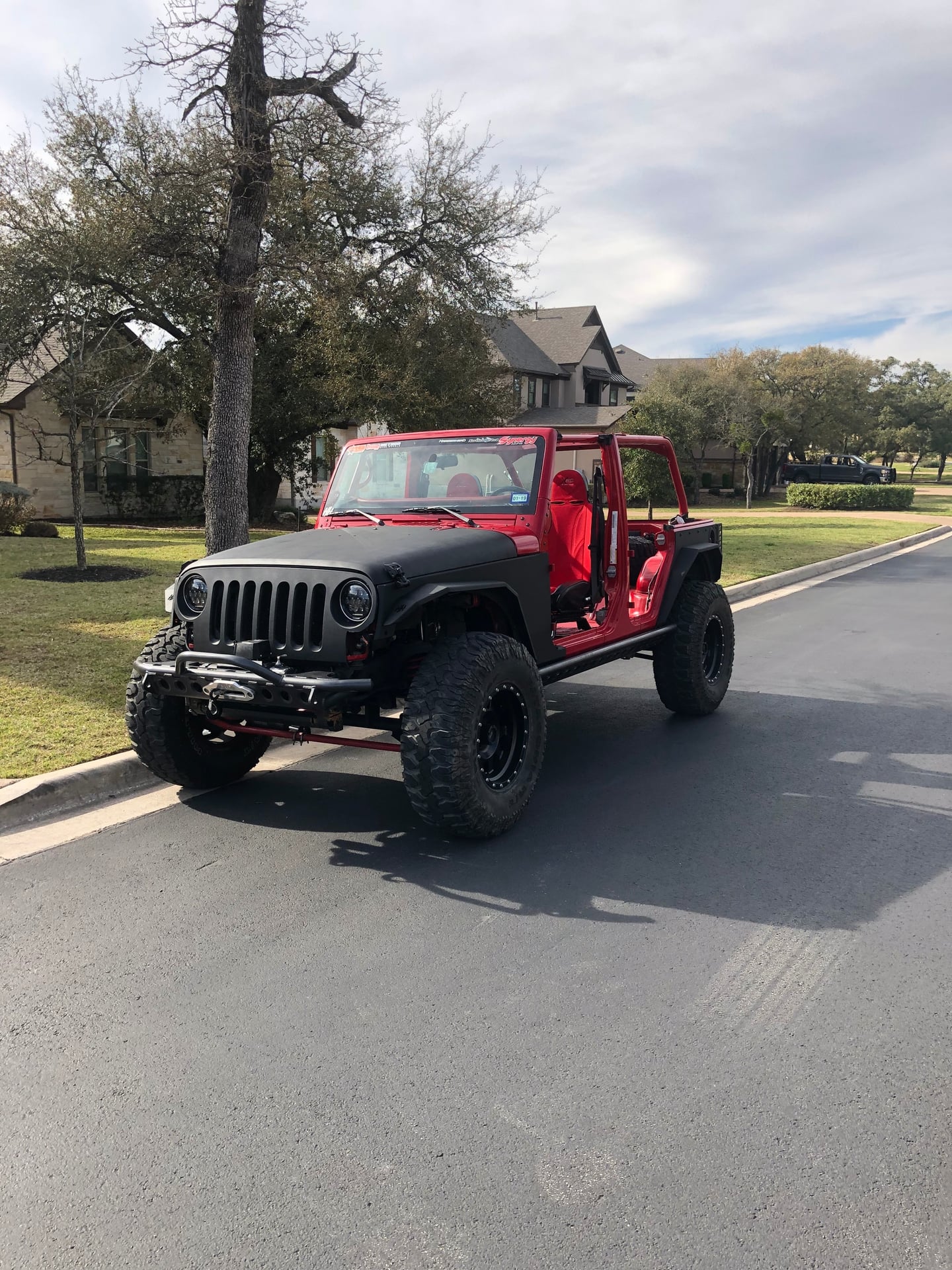 2010 Jeep Wrangler JKU on Hammerhead Armor parts